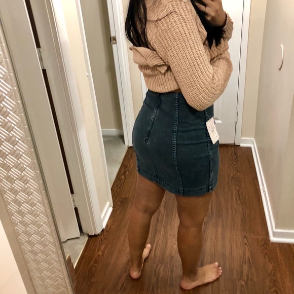 ❌SOLD❌NWT Free People Denim Skirt - Picture 3 of 5